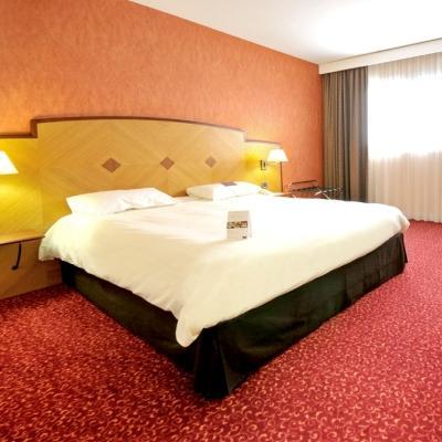 Mercure Ile De 4*