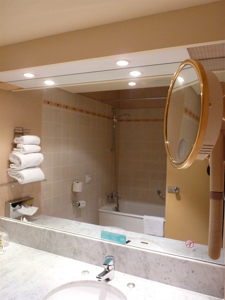 Hotel Mercure Ile De 4*